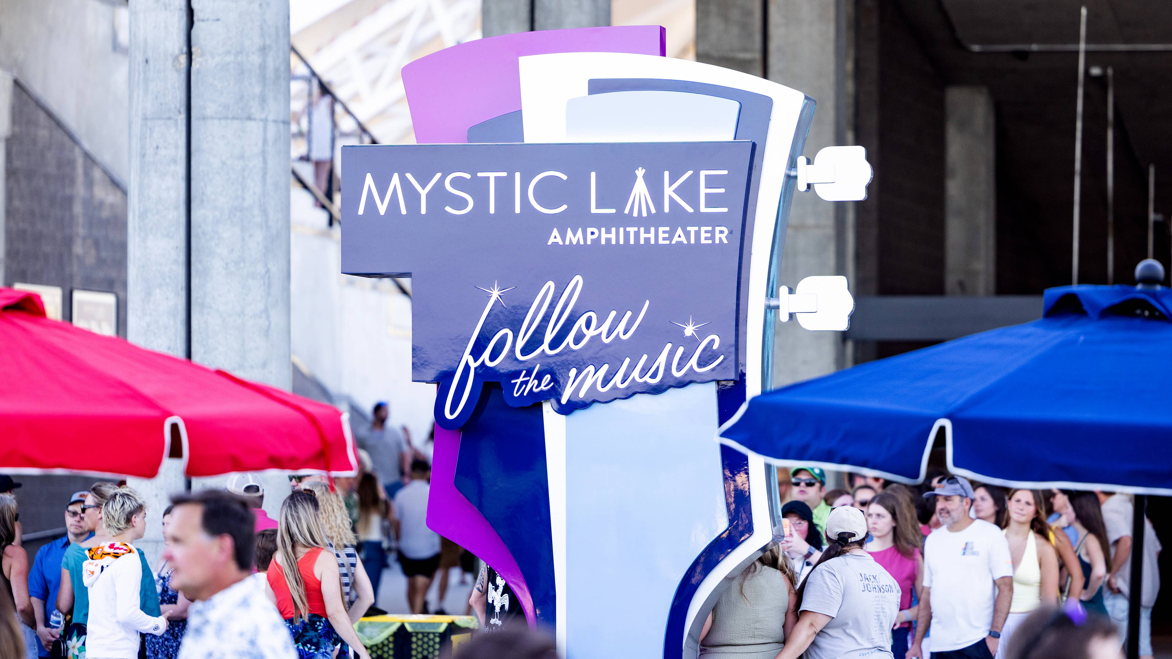 Mystic Lake Amphitheater photo moment sign