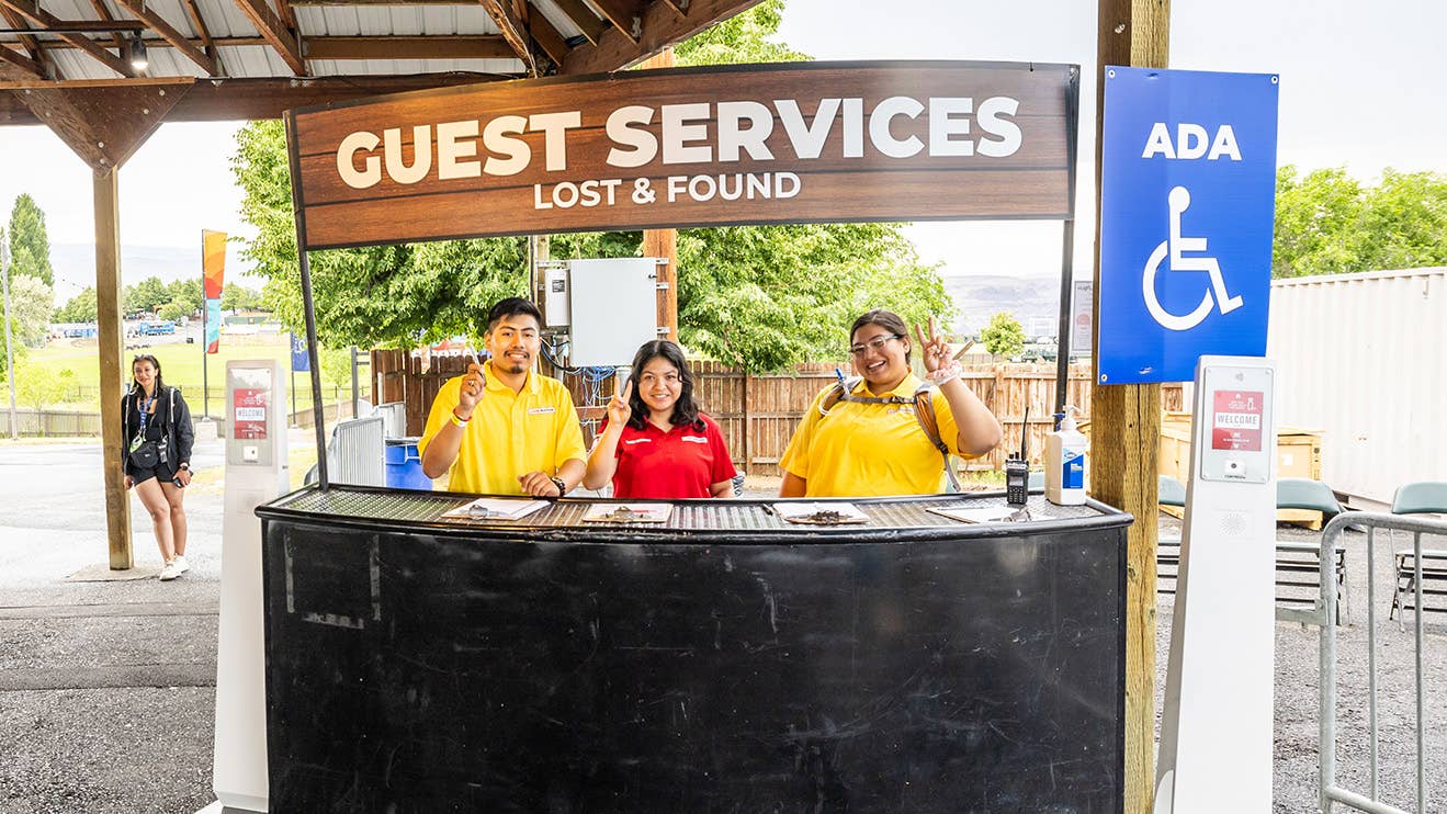 Guest Services Desk