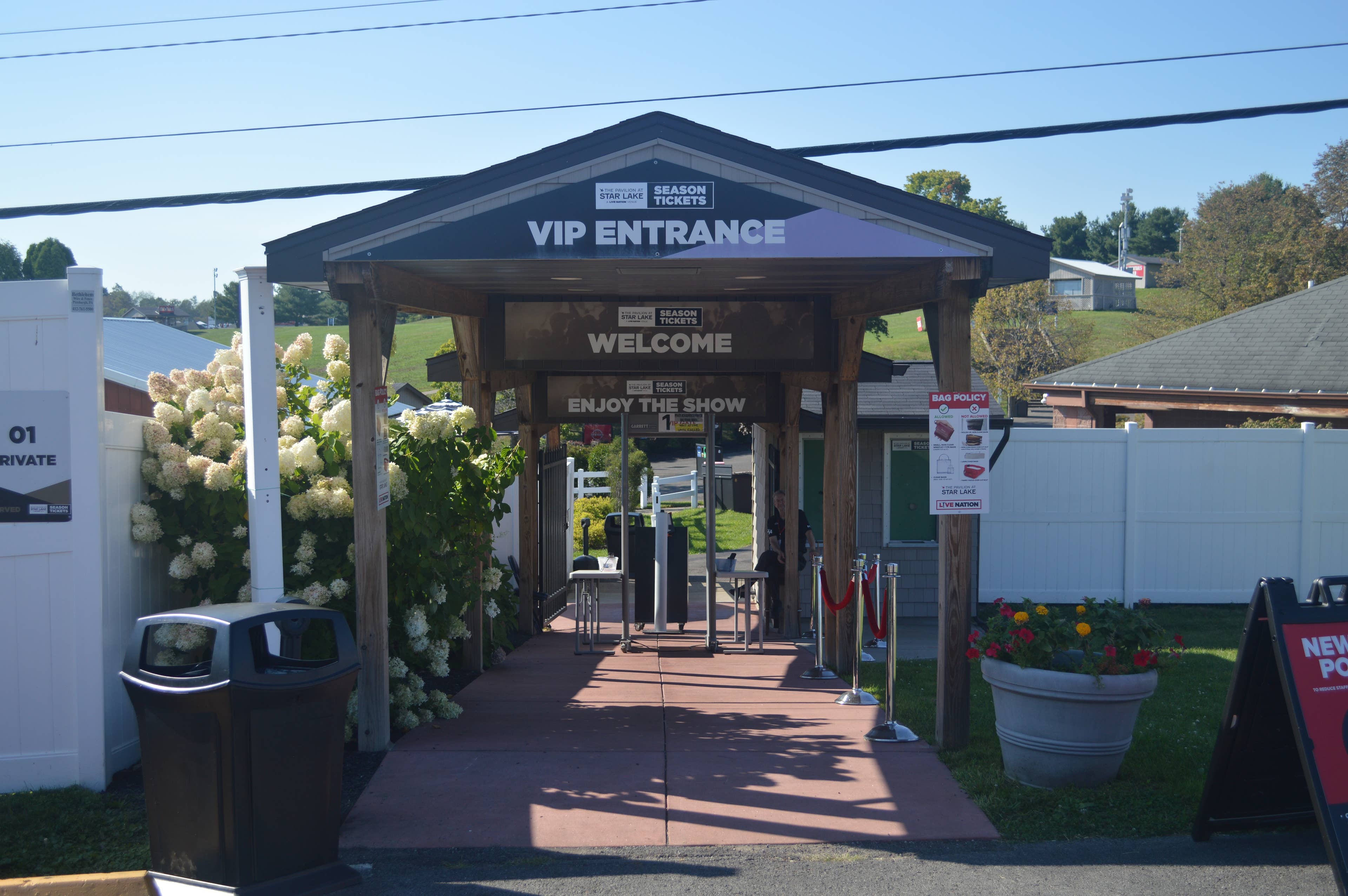 A view of the entrance to get into the VIP Club at Star Lake