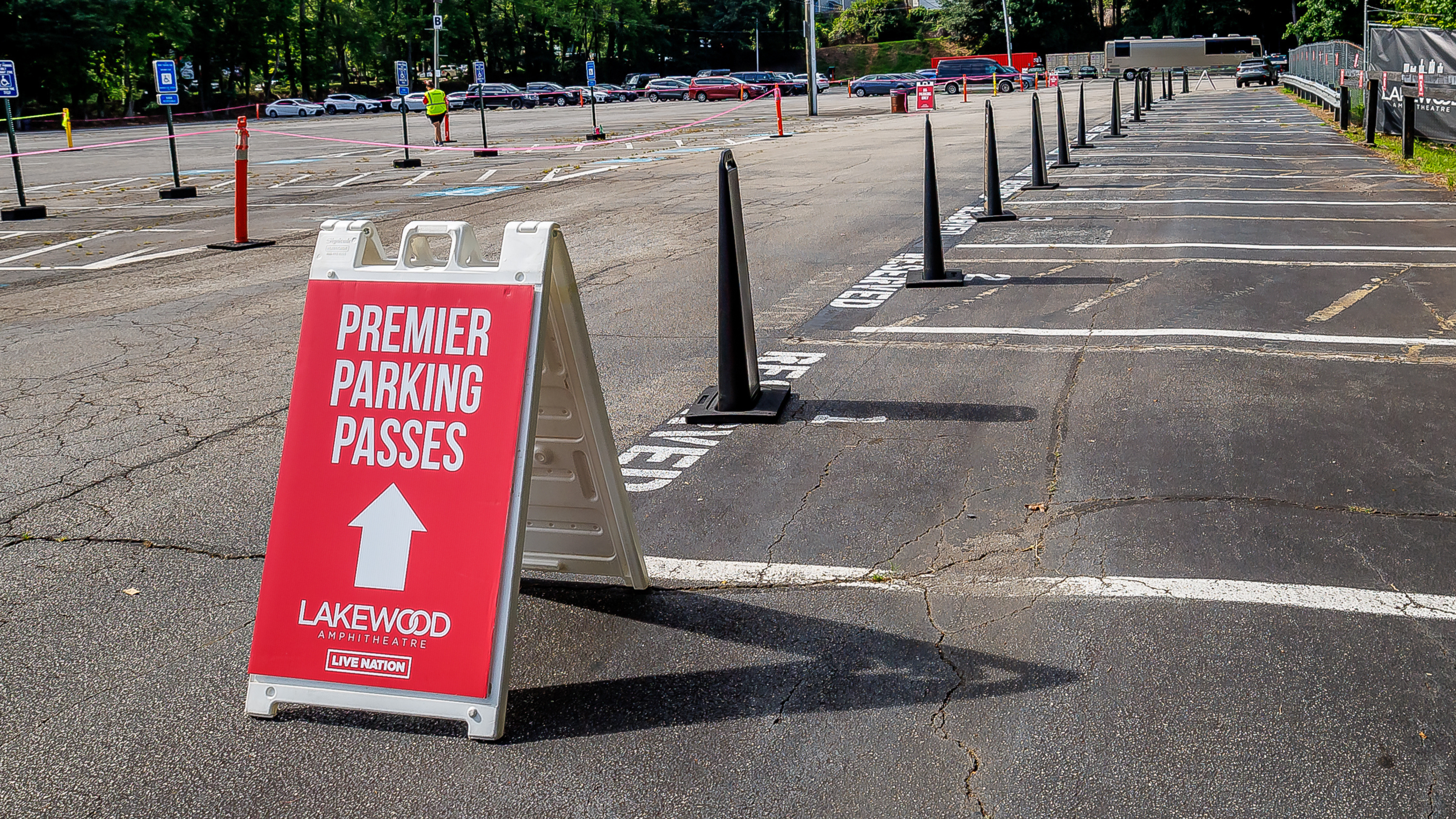 Premier parking sign and reserved parking spaces near the entrance at Lakewood Amphitheatre