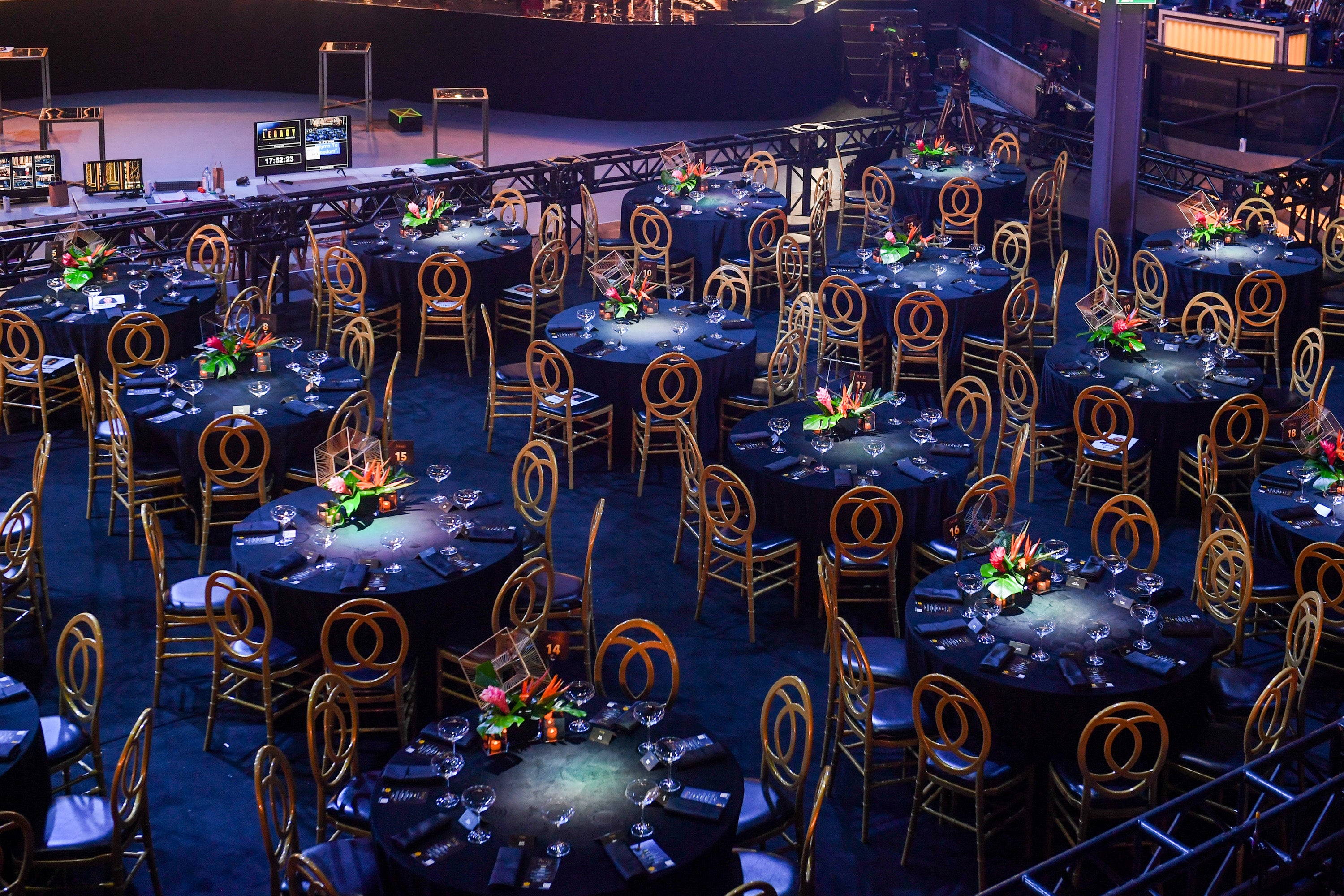 Table Bird Eye View 1 (1)