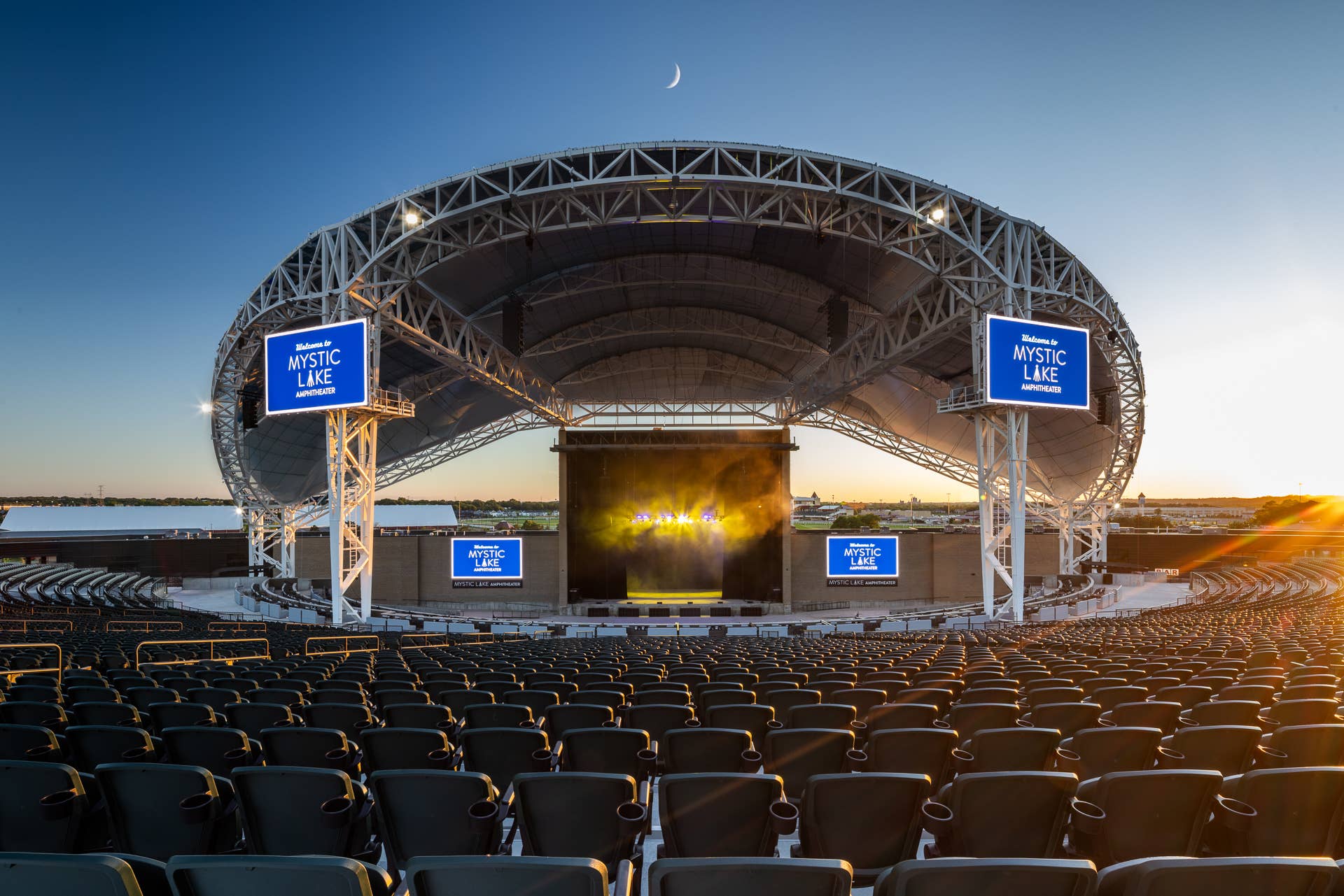 Entry Guidelines And Restrictions: Mystic Lake Amphitheater Bag Policy