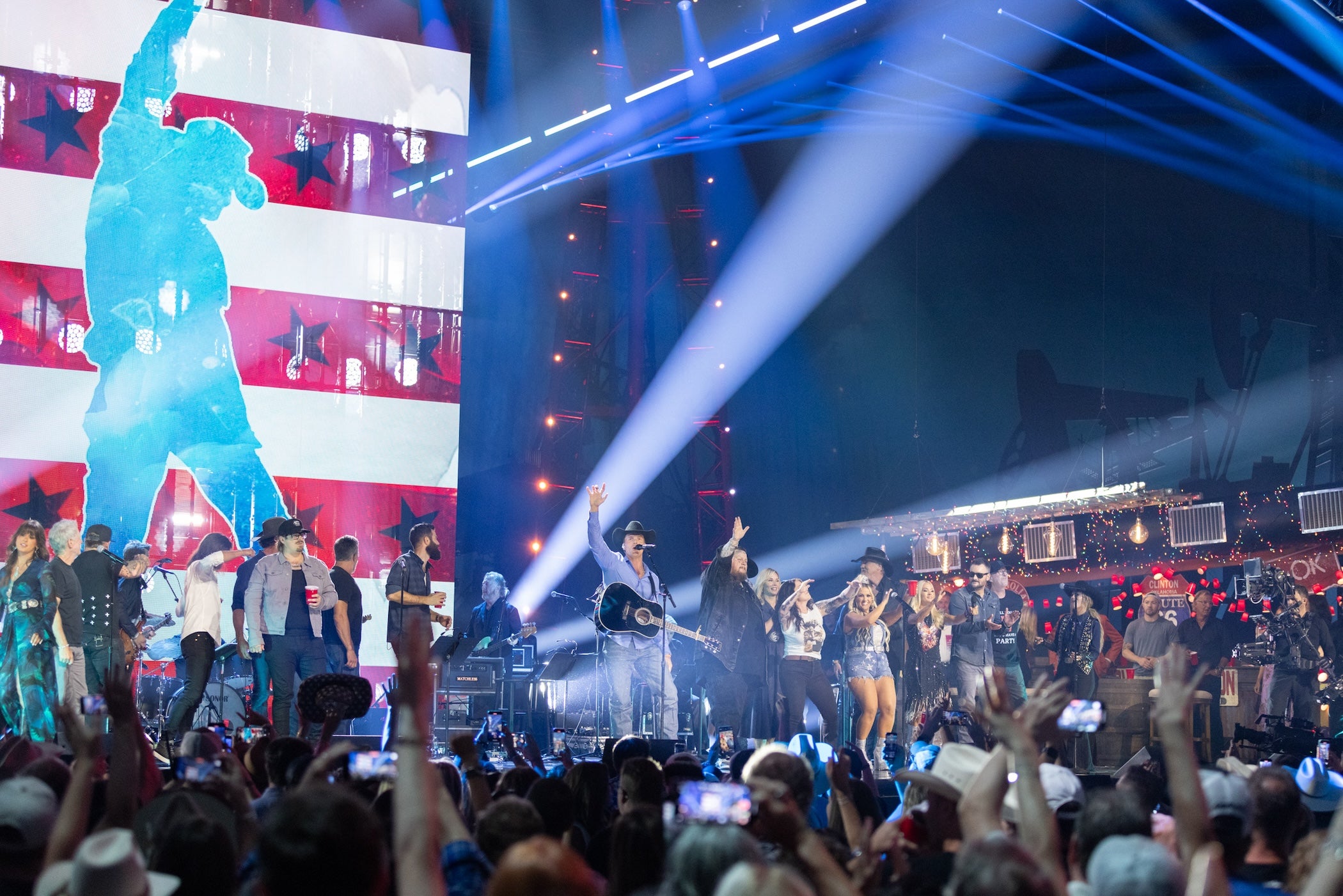 Toby Keith Finale Credit Chris Hollo for Universal Music Group