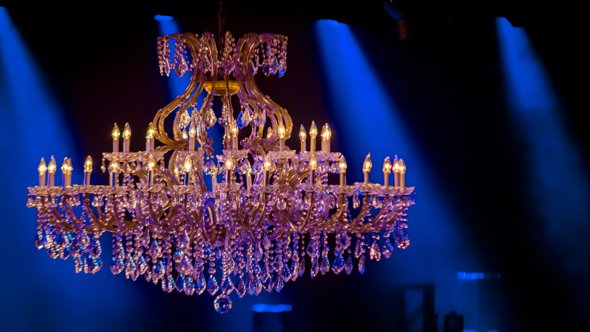 Fillmore Auditorium Chandelier photo 
