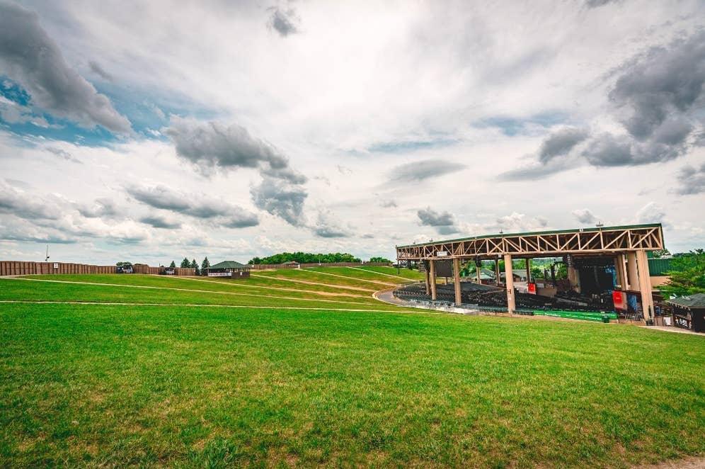 Ruoff Music Center 2023 show schedule & venue information Live Nation